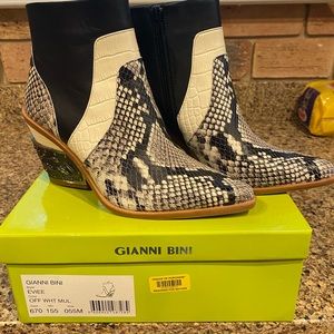 Gianni Bini leather snake booties